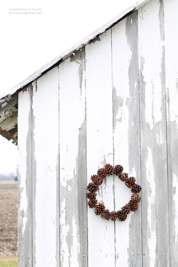 diy-pinecone-wreath