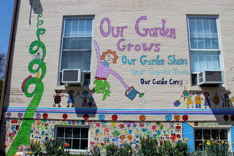  Peace Garden Song Mural Project