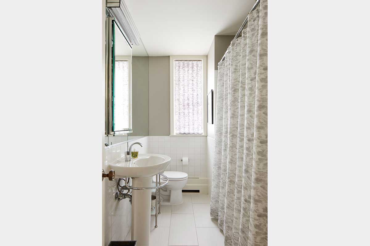White-Bathroom-Design