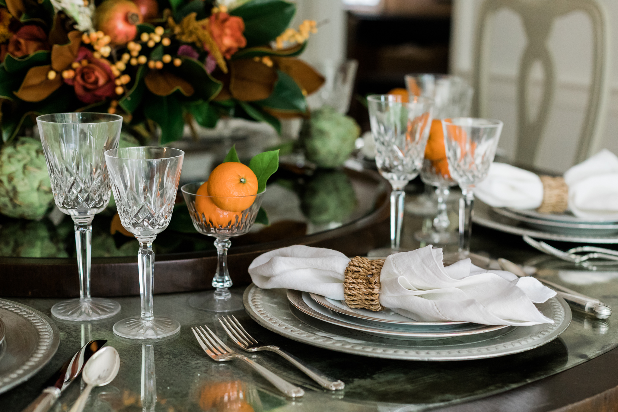 Hosting Thanksgiving? Dilemmas and Hacks — The Decor Formula